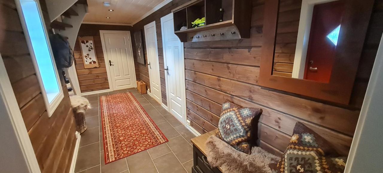 Malangen Lodge Mestervik Екстер'єр фото