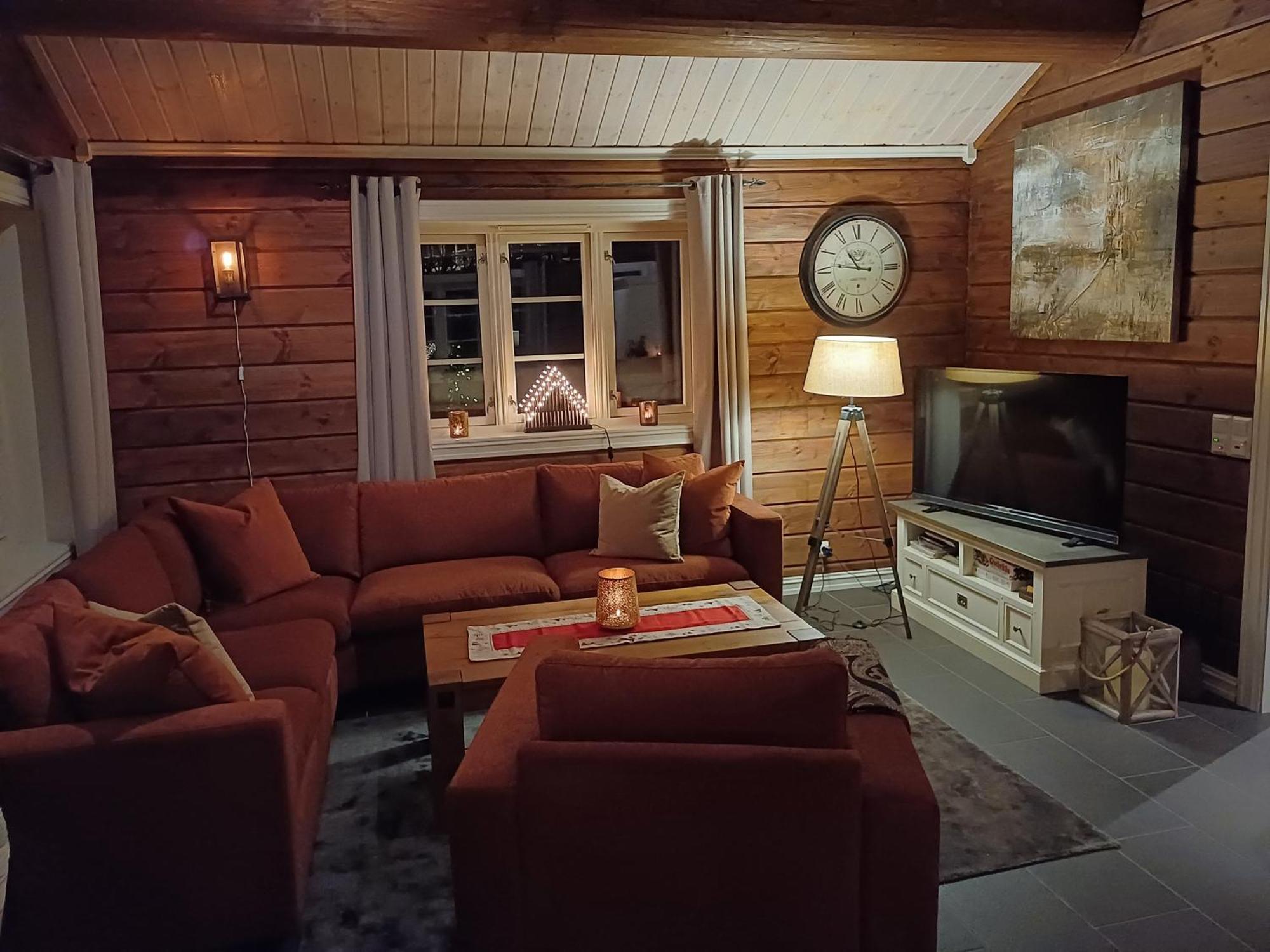 Malangen Lodge Mestervik Екстер'єр фото